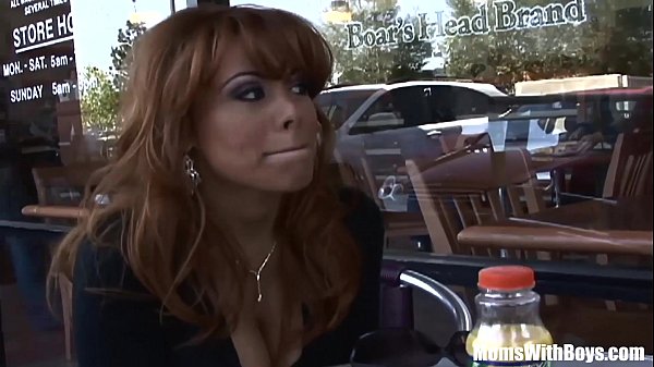 Sienna West, Milf Ebony Yang Menggoda, Dalam Kencan Panas Dan Aksi Ranjang Yang Menggairahkan