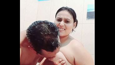 Bercinta Di Kamar Mandi Desi