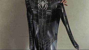 Ngentot Habis-habisan Sama Cewek Cosplayer Spiderman Hitam Sampe Peler Muncur Terus Dari Memeknya – Film Panas Indonesia