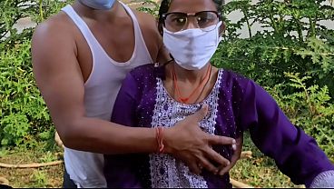 Desi Bhabhi Ki Gaand Ka Maza Padosi Ke Lund Se