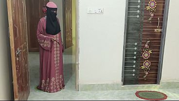 Kubayar Adik Tiriku Dengan Nafsu Karena Izinkan Dia Main Game.