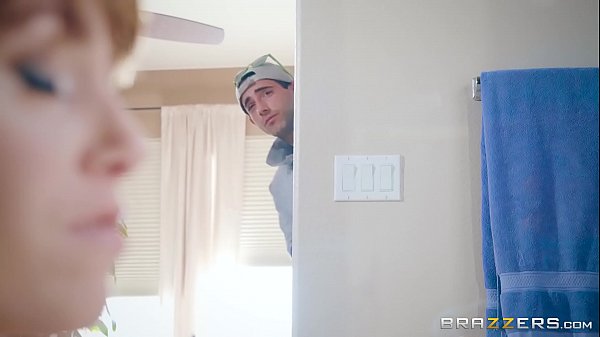 Alana Cruise: Ibu-ibu Haus Di Brazzers