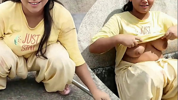 गर्मजवान भाभी के साथ छत पर जंगी रोमांस, देहाती लड़की का बेबाक आउटडोर मजा