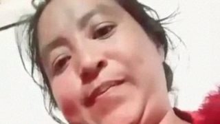 Video Panas – Tante Seksi Pamer Memeknya