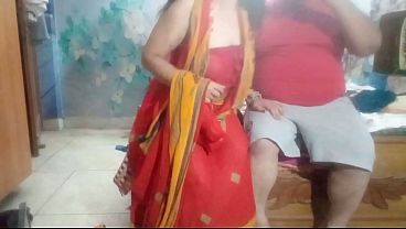 Bidadari Seksi India Menggoda Adik Ipar Muda Saat Suami Pergi, Dengan Suara Erotis Menggairahkan