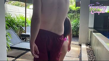 Gadis Thailand Menggoda Bawa Kembali Klien Bule Dengan Kontol Besar Untuk Dihisap, Dientot, Dan Sembur!