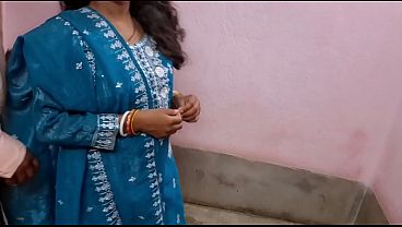 Ngentot Pembantu Desi India, Pertama Kali Digebukin Kasar, Memeknya Sempit Banget, Crot Panas Dalam