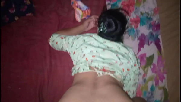 Desi Cewek Lagi Nunggu Pelukan Panas Di Kamar