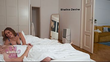 Anak Tiri Ngintip Ibu Tirinya Shalina Devine Lagi Digenjot Suaminya Sampe Keluar Dalem.