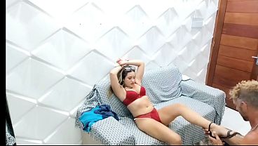 Ibu Mertuaku Yang Masih Muda Sendirian Di Rumah, Haus Banget, Begitu Aku Datang Langsung Dibujuk Ngegoblok Pantat Sempitnya Sampe Puas. Vagninho Dan Vivi Si Nakal.