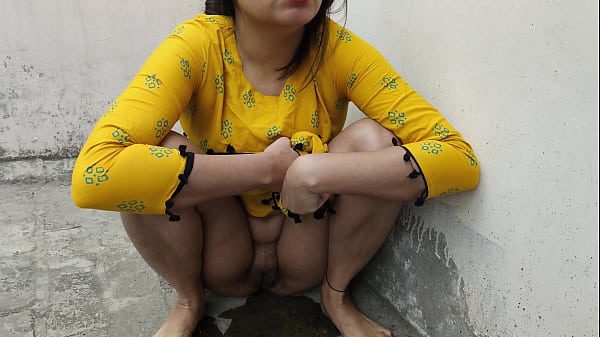 Ngentot Di Luar Sambil Pipis, Gaji Gede Dikasih Semua, Video Xxx Hd Dirty Talk Hindi.