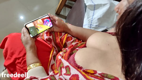 Ibu Tiri Nonton Bokep, Homemade India Jelas Bikin Makin Panas.