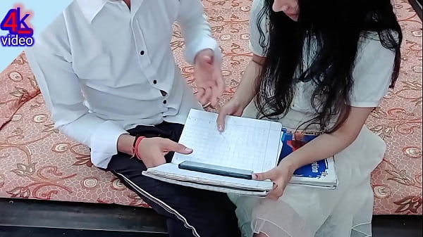 Mahasiswa India Bercinta Dengan Gadis Desi Dalam Adegan Panas Berbahasa Hindi