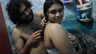 Cewek India Mandi Panas, Adik Tiri, Romansa Liar Bikin Makin Basah.