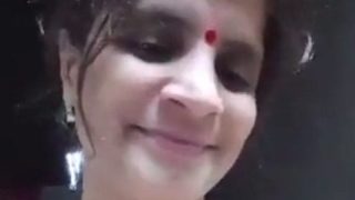 Big Pantat Montok Aunty Desi Pamer Bugil – Mms Cewek Desi Binal