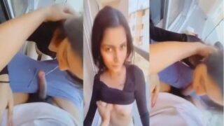 Cewek 19 Tahun Ngeblow Di Balkon, Outdoor India Bikin Panas