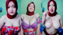 Host Hijabers Merah, Toket Gede Montok Bikin Ngiler