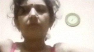 Video Call Panas Dengan Tante Sada Bangalore, Telanjang Dan Menggoda.