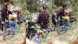 Video Mesum Pasangan Nepal Di Atas Motor, Goyang-goyang Bikin Malu.