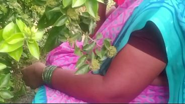 Bhabhi India Kencan Liar Di Pinggir Sawah, Desa Penuh Gairah.