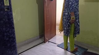 Bapak Mertua India Ngewein Mantu Sambil Alesan Sakit Biar Keliatan Wajar