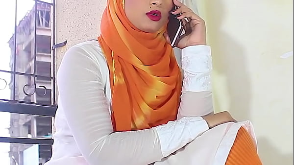 Salma Cewek Hijab Lagi Digenjot Temen, Suara Hindi Mesum Full Nafsu