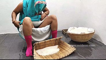 Desi Cewek Kampung India, Siap Digoyang Di Pinggir Sawah