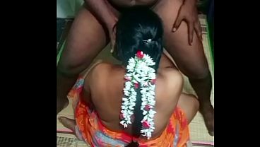 Ibu Rumah Tangga India Ngewe Sama Om-om Kampung, Makin Greget Pas Di Sawah.