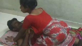 Bantingan Keras Pasutri Desi Yang Bikin Makin Greget