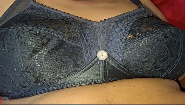 Ibu-ibu Asia Seksi, Gak Kuat Nahan Siapa Pun Yang Ngelirik, Lo Suka Sama Dia?