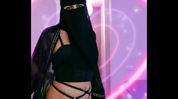 Mukena Ketat Nampol, Jilboobs Menggoda, Niqab Hot Bikin Makin Pengen Lihat