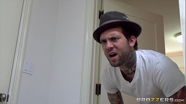 Nonton Alexis Fawx Di Brazzers, Emak-emak Montok Yang Bikin Ngaceng