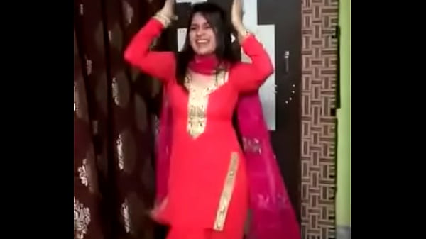 Desi Cewek Lagi Latihan Mujra, Goyangannya Bikin Makin Panas Dan Basah