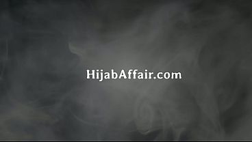 Hr Cewek Arab Digebukin Bareng Temen-temen Kantor, Sampe Minta Ampun.
