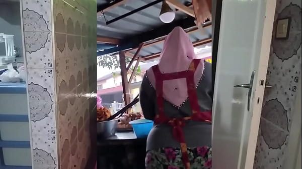 Bokep Janda Gemoy Sangek Minta Digojlok