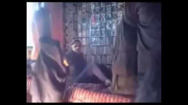 Pasutri Desi Main Tiga – Seru Banget Bagian 1