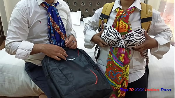 Pelajar Desi Paling Bejat Ngentot Cewek Desi Di Hotel Oyo Saat Pertama Kali Ketemu, Bikin Basah Kuyup.